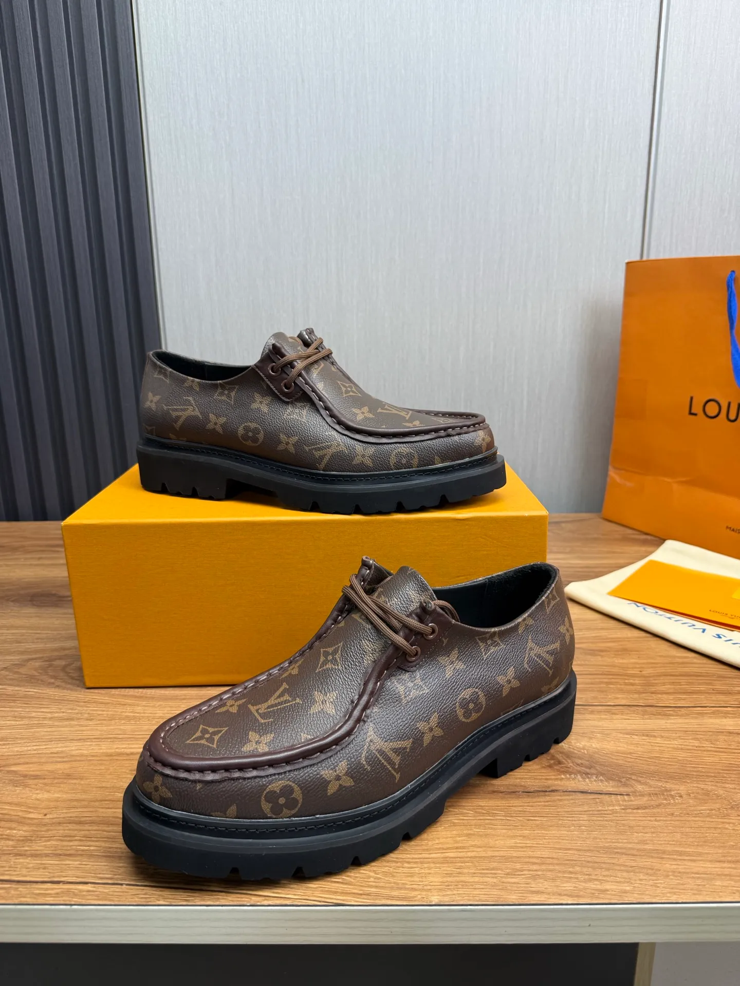 Factory 680💰 LV. Men's business casual leather shoes, all made of imported original brand leather, just to create a more comfortable wearing experience, original non-slip and wear-resistant outsole ✔️16-45 (38.45 non-returnable)